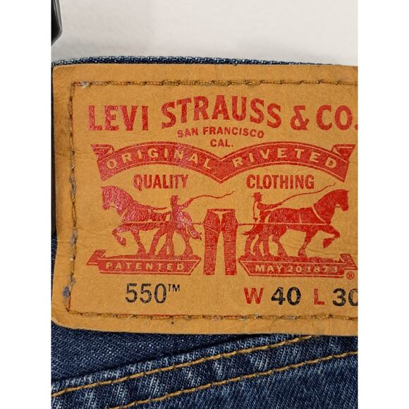 Levi's 550 Men's Red Tab Dark Wash Straight Leg Jeans Size 40x30 - Picture 3 of 5